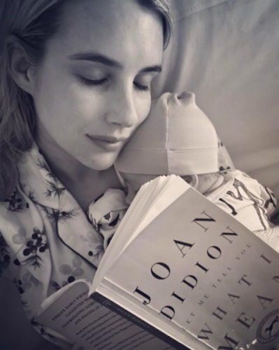 Edesek Vegre Megmutatta Gyermeke Arcat Emma Roberts Foto