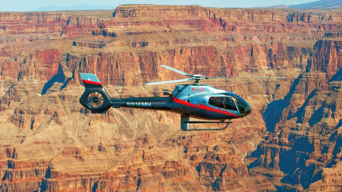 Lezuhant egy turistákkal teli helikopter a Grand Canyon-ban!