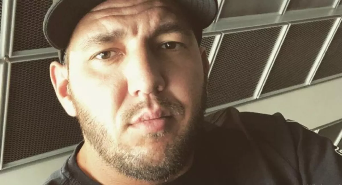 Friss! Autóbalesetet szenvedett Curtis! - Fotó