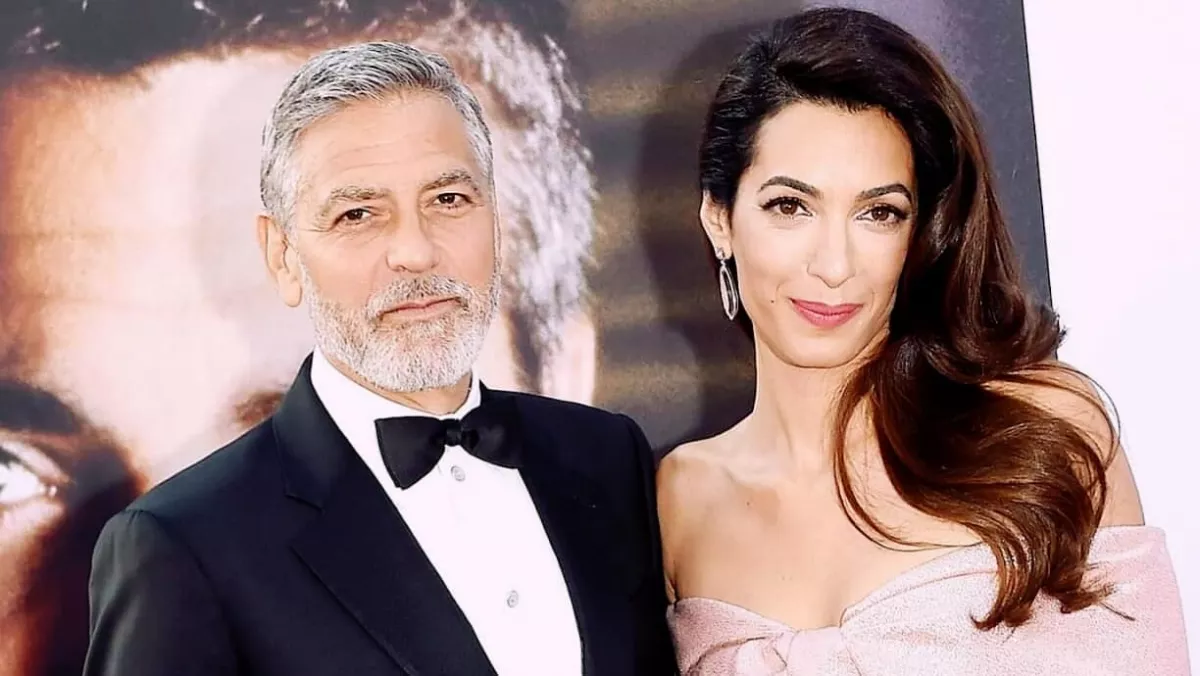 Itt az első kép George Clooney ikreiről! Tiszta apja mindkettő