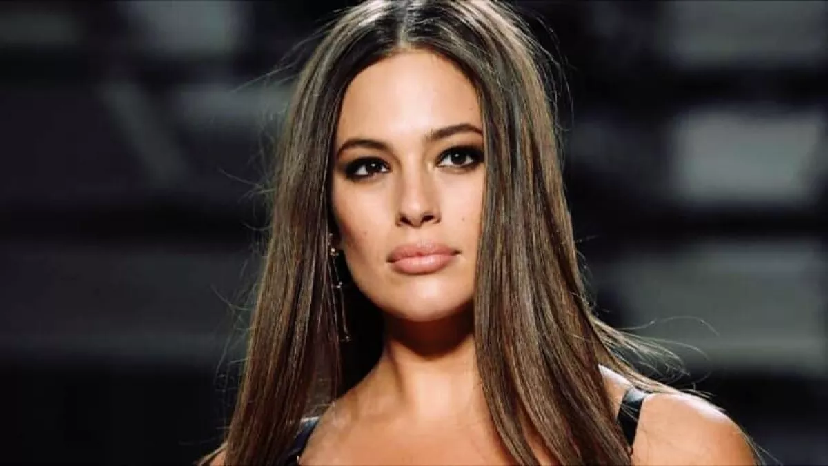 Óriás baki? Teljesen meztelen képet posztolt Ashley Graham! - Fotó