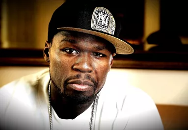 Egészen undorító, hogy mivel díszíti 50 Cent a karácsonyfáját