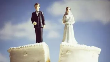 Volt párja posztolta: 15 év után vált el gyermekei anyjától a magyar sztárszínész!