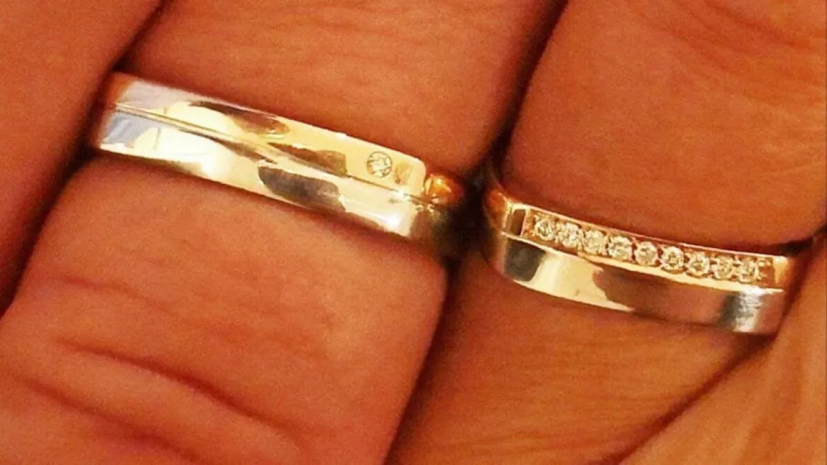 Most érkezett: titokban férjhez ment a magyar énekesnő! - Fotók