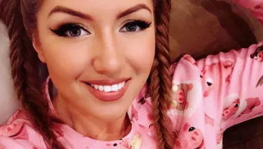 "Nőtt a cici rendesen!" - Tolvai Reni előtte-utána képén mást szúrt ki egy rajongó