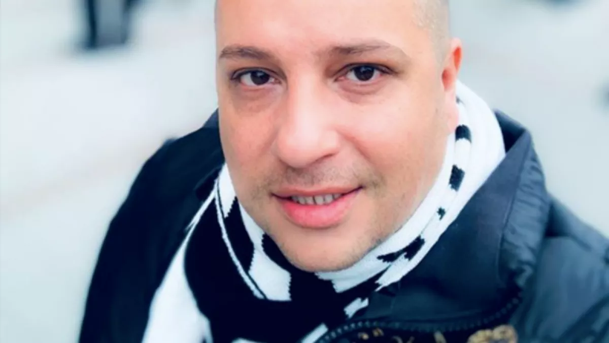 Itt a első esküvői kép! Ez lett a neve L. L. Junior feleségének!