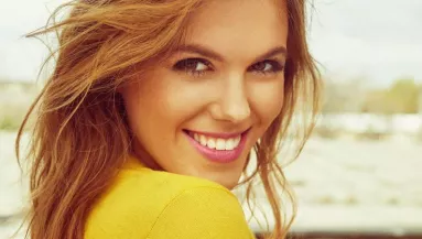 Hatalmas örömhírt jelentett be Csobot Adél! Együtt jelent meg szerelmével - Fotó