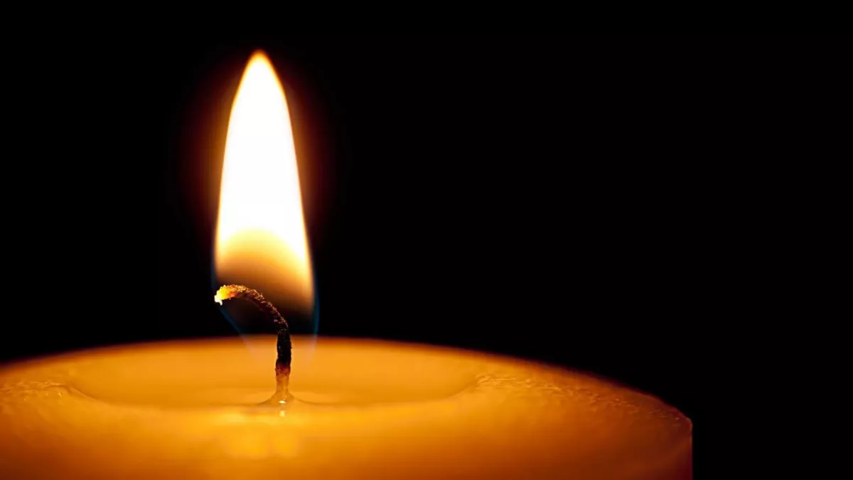 Tragédia! Menyasszonya hiába keltette: meghalt a 30 éves műsorvezető!