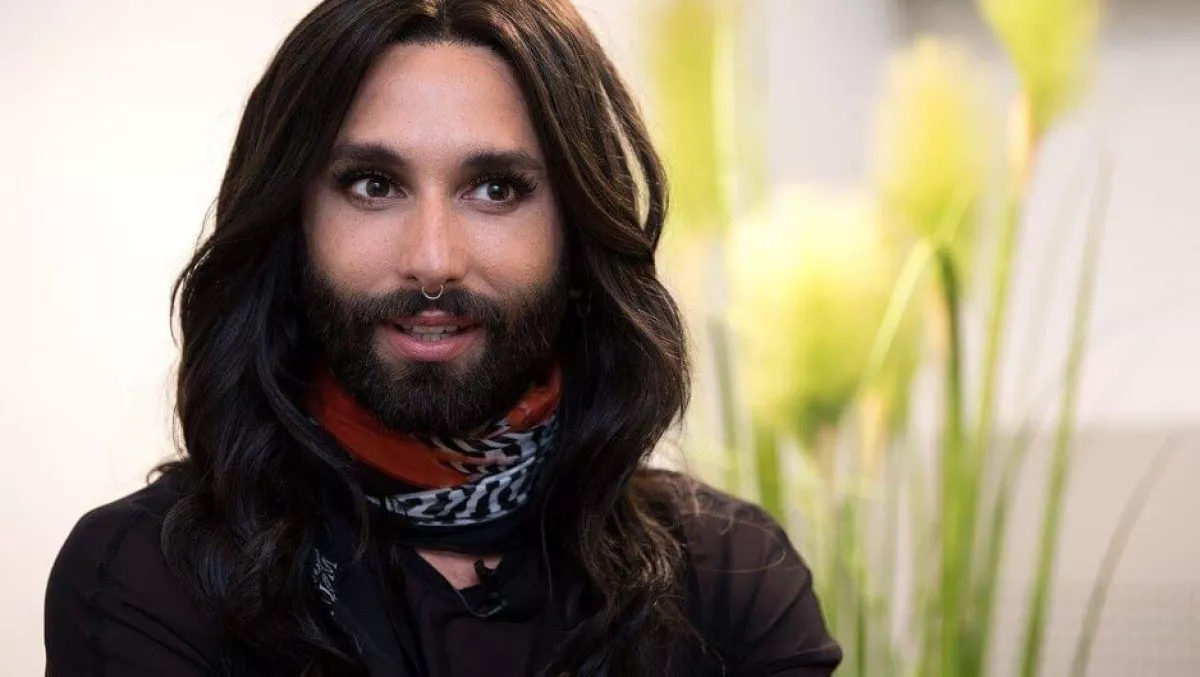 Döbbenetes átváltozás: Conchita Wurst már nem egy fekete szakállas nő!