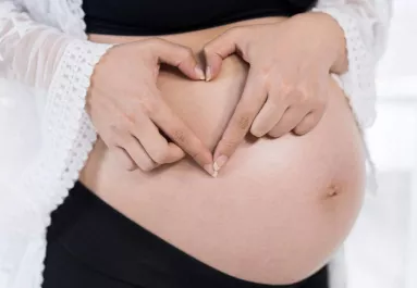 Csodás örömhír: babát vár az olimpiai-bajnok magyar spotrolónő!