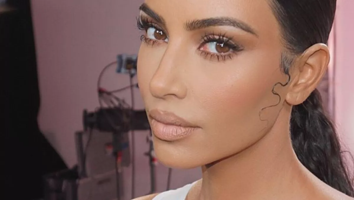 Állatnak öltözött, 3 millóba került Kim Kardashian ruhája - Fotó