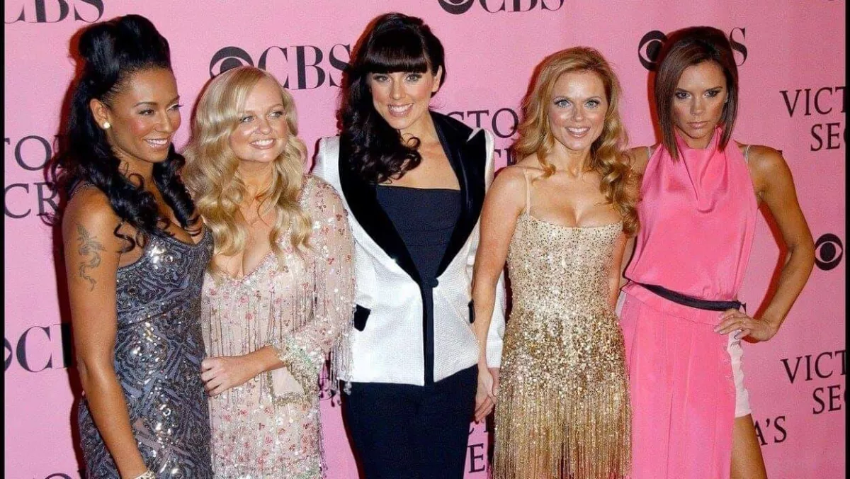 Hoppá! Kitálalt egy Spice Girl - ágyba bújt egy másikkal!