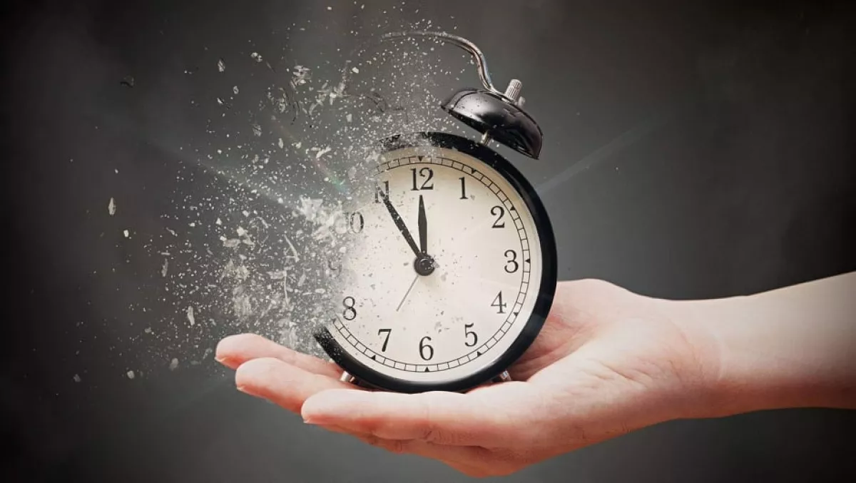 Hivatalos! Megszavazták az óraátállítás eltörlését! Változott a dátum!