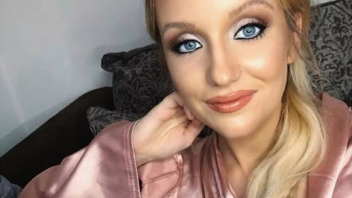 Mindenórás második babájával Maya! Hatalmas a pocakja - Fotók