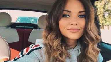 Bombázó: ilyen bikinis videót még sosem láttunk Kárpáti Rebekáról!