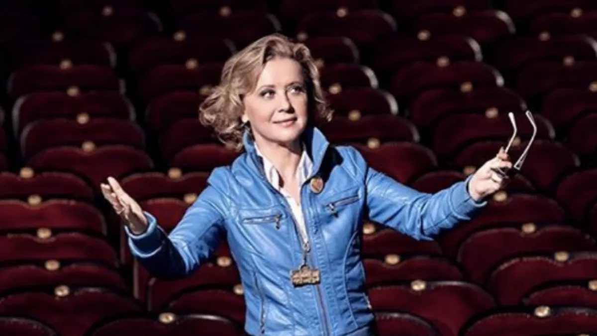 Újabb szo­morú hírt kö­zölt a Vígszínház Esze­nyi Eni­kő­ről!