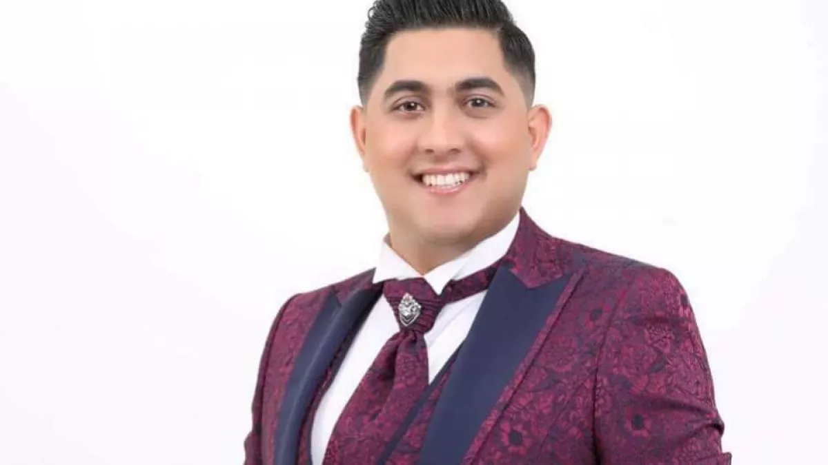 Hivatalos! Nevet változtatott Kis Grófo!