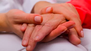 Felkészült a halálra - Harmadszor is kiújult a színésznő daganatos betegsége!