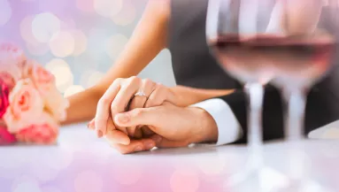 Felrobbant az internet: legjobb barátja jegyezte el a fiatal sztárt! - Fotók