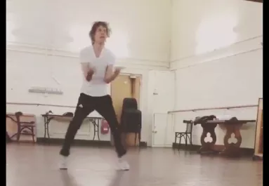 Moves like Jagger - Így táncol a szívműtétje után a világsztár!