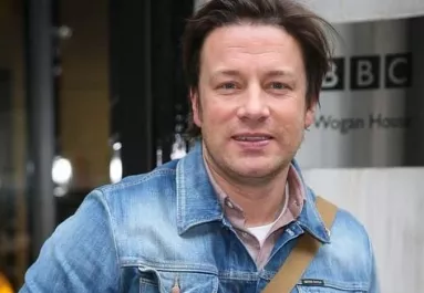 Összeomlik Jamie Oliver étterembirodalma!