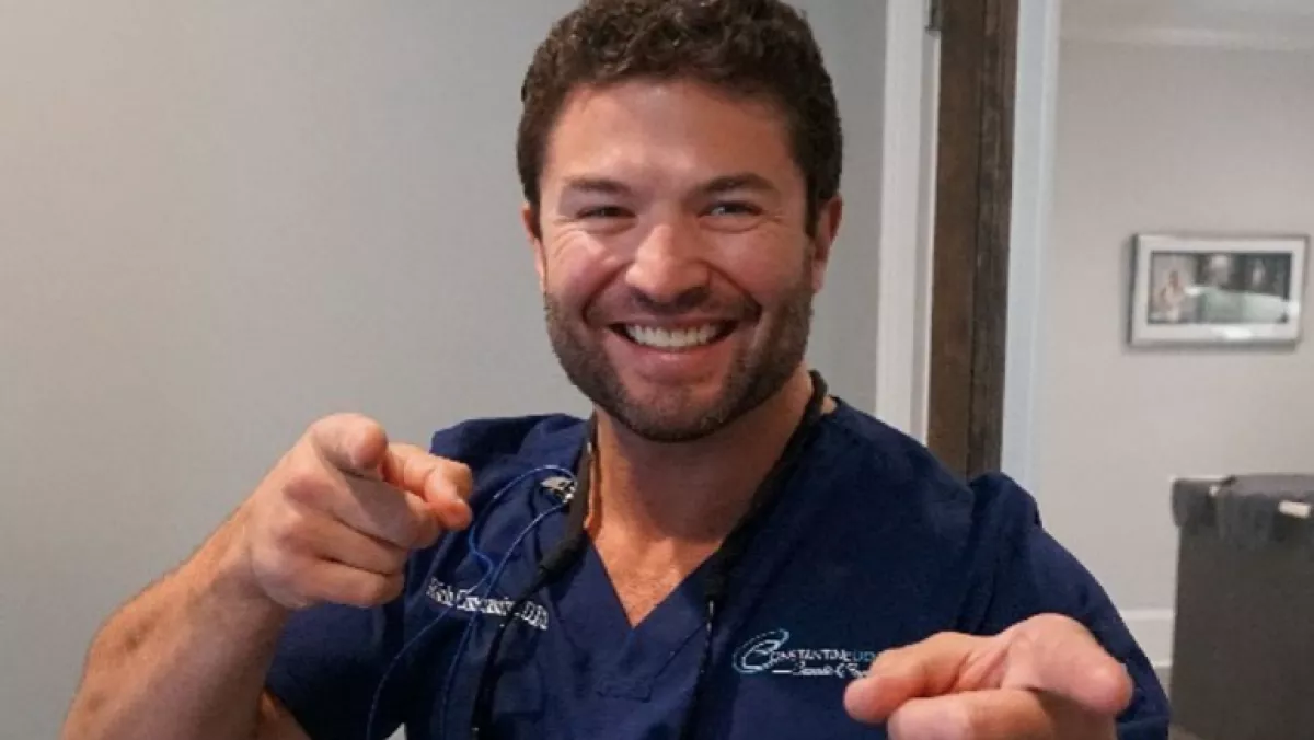 Táncoló fogorvosért őrülnek meg a nők! - Az a csípőmozgás... - Videók