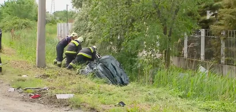 Kedden dél körül Karcagnál történt újabb baleset Egy autós nem adta meg az elsőbbséget és keresztülhajtott a főúton, egy kamion letarolta az autóját. A frfit nem lehetett megmenteni.