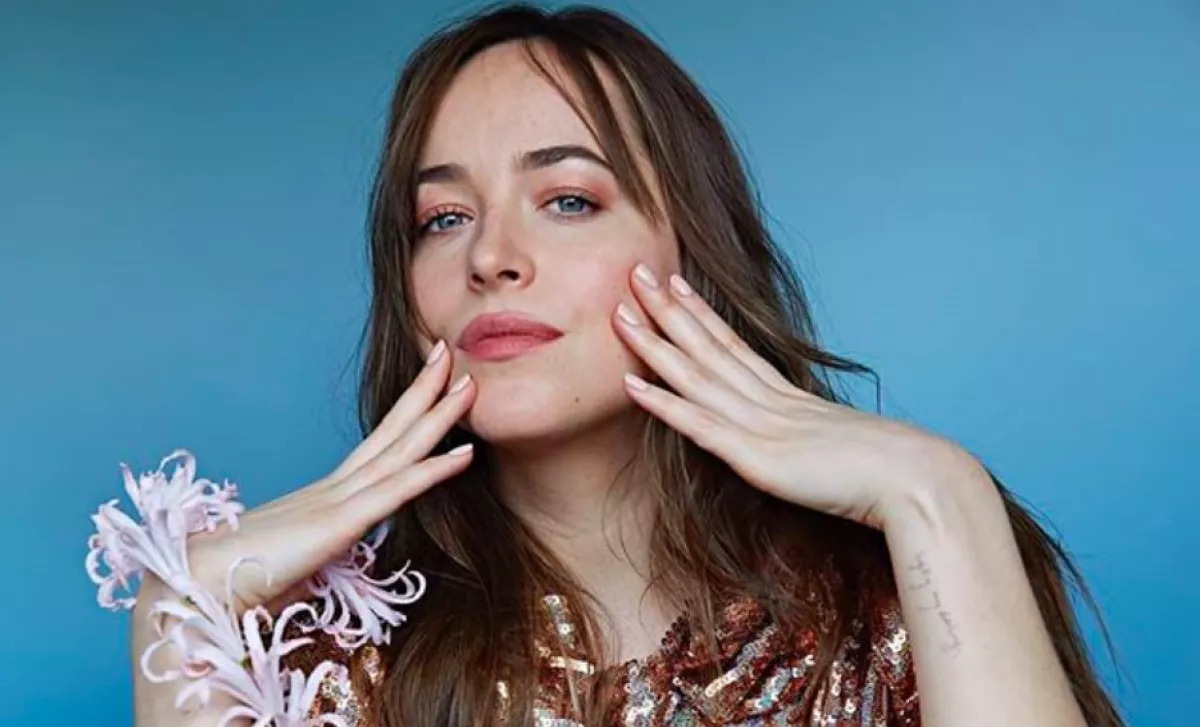 Lebuktak! Nem hiszed el, kire cserélte Dakota Johnsont a pasija! - Fotók! 