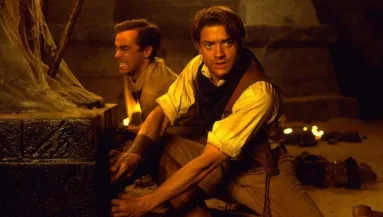 Kihullott a haja, felfújodott: felismerhetetlen A múmia sztárja! - Fotók