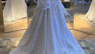 Ismét összeházasodott a sztárpár - ezért a ruháért őrülnek meg most a nők! - Fotók