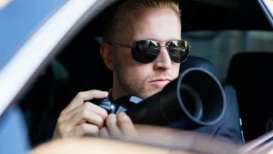 Ez a megcsalás 20 leggyakoribb jele! Kitálalt a magánnyomozó
