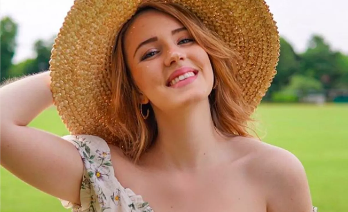 Végre! Egy igazi nő megmutatta az igazi fenekét! - Fotók