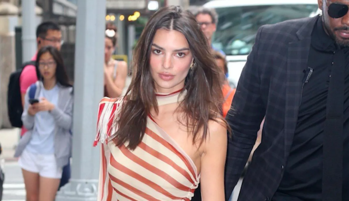 A világ leghíresebb modellje valami szőröset villantott! - Fotók