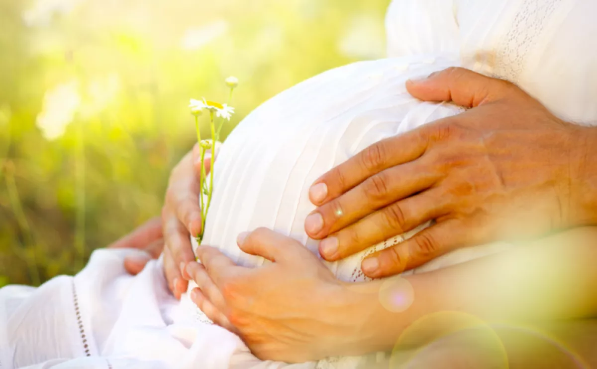 Brutál cuki meglepetésvideóval jelentette be a világhírű modell: jön a baba!