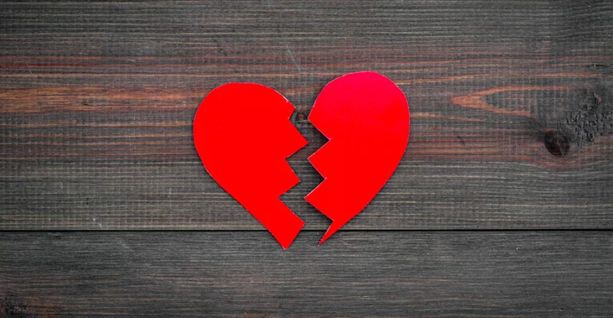 Hat év után szakított a sztárpár - ezzel a 21 éves énekesnővel bukott le a színész! - Fotók