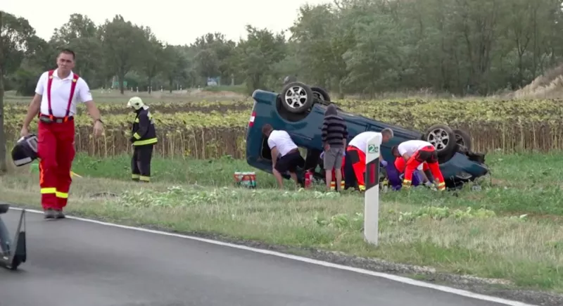 Egy szemtanú megjegyezte a vétkes autó rendszámát.