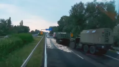 Előkerült egy felvétel az M7-esen történt konvojbalesetről - Videó