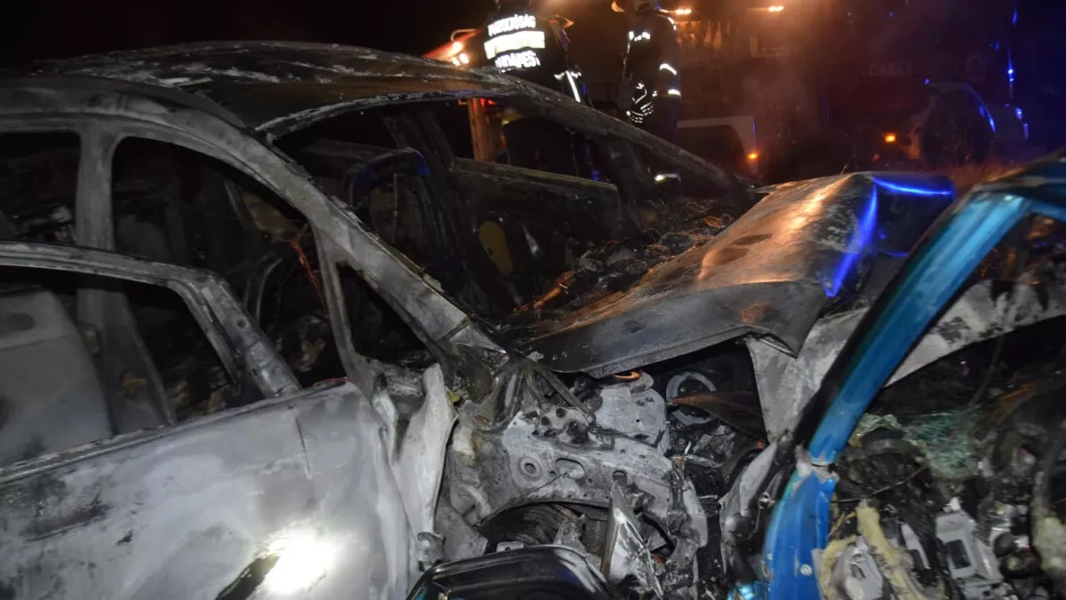 Borzalom az M5-ösön: 10 éves fiával száguldott a halálba a 27 éves anya - Fotók