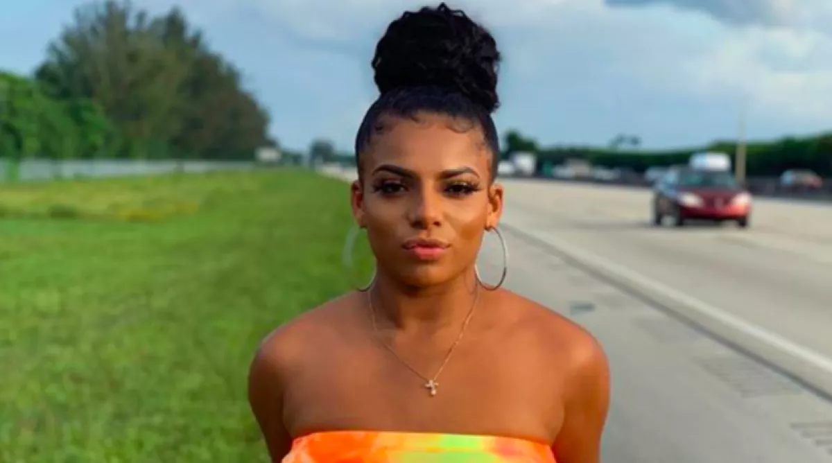 30 milliót keres a nyelvével évente ez az Insta-sztár! - Fotók