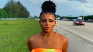 30 milliót keres a nyelvével évente ez az Insta-sztár! - Fotók