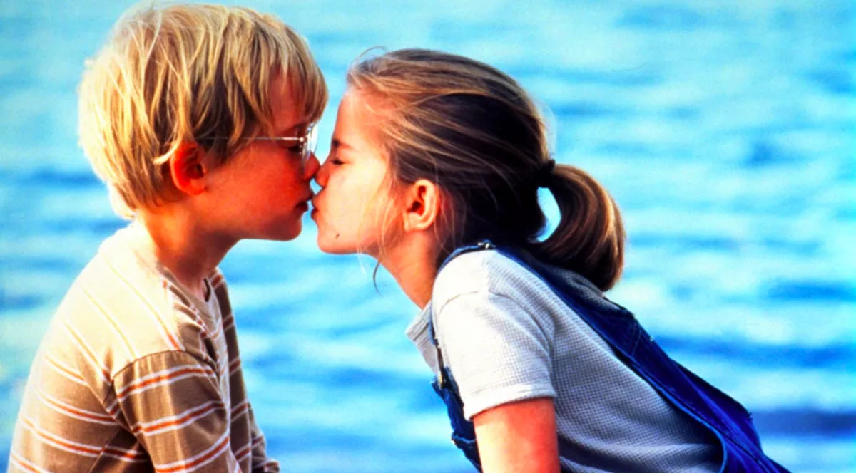 Emlékszel a My Girl cuki kislányára? Így néz ki ma, 38 évesen - Fotók