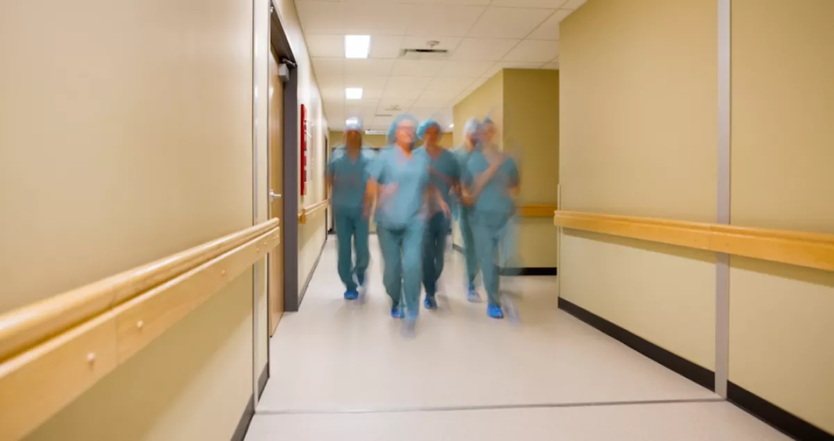 Nagy a baj! Betegsége miatt lemondta műsorait a népszerű tévés