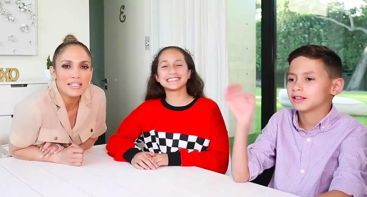 Libabőr! Így énekelnek Jennifer Lopez 11 éves ikrei! - Videó