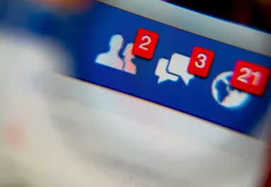 Brutális változtatásra készül a Facebook