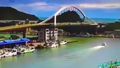 Apokaliptikus videó: összeomlott egy tajvani híd!