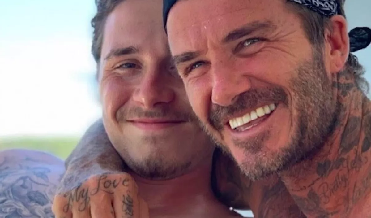 Anyja hasonmásával kavar Brooklyn Beckham! 7 évvel idősebb nála - Fotók