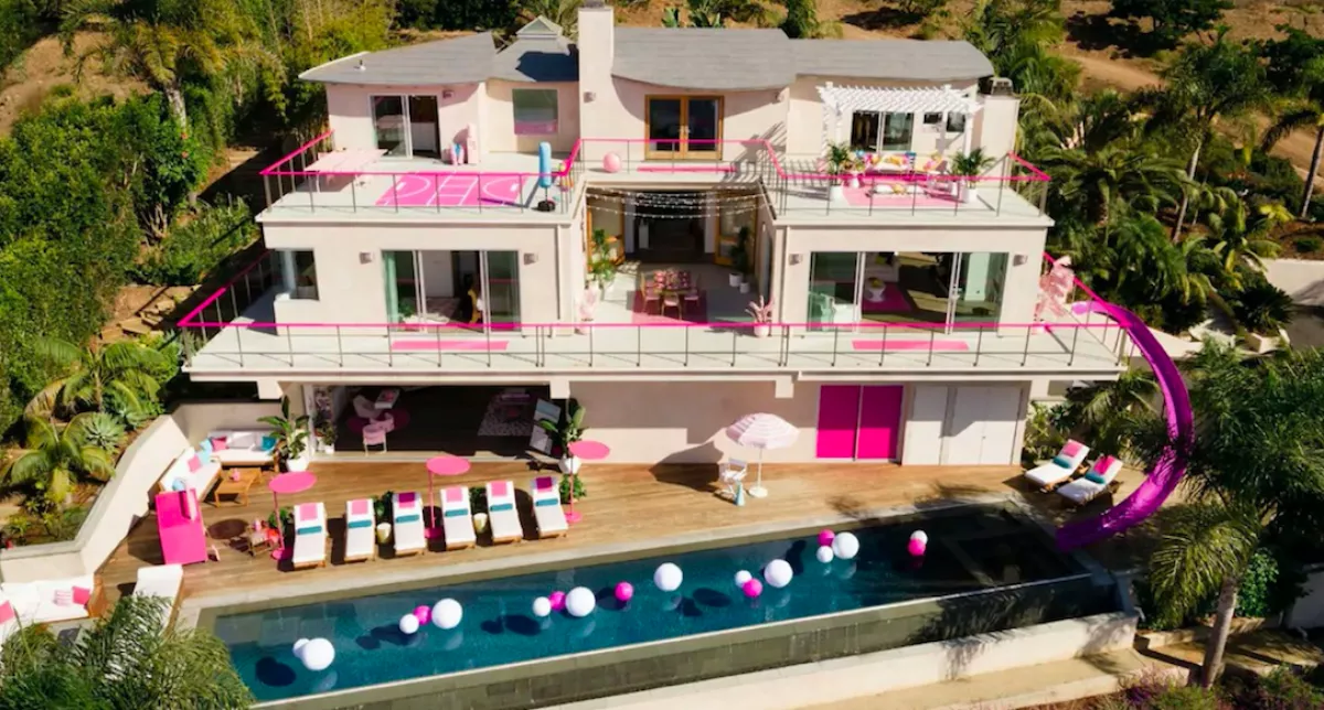 Elkészült az igazi Barbie-ház - 18 ezer forintért adták ki egy éjszakára! - Fotók
