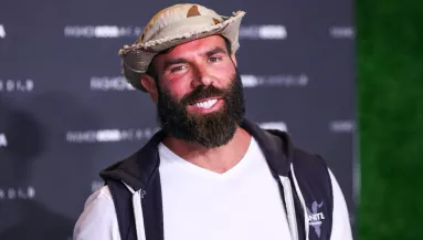 Durvára sikerült a milliárdos playboy Halloween-bulija - Videó