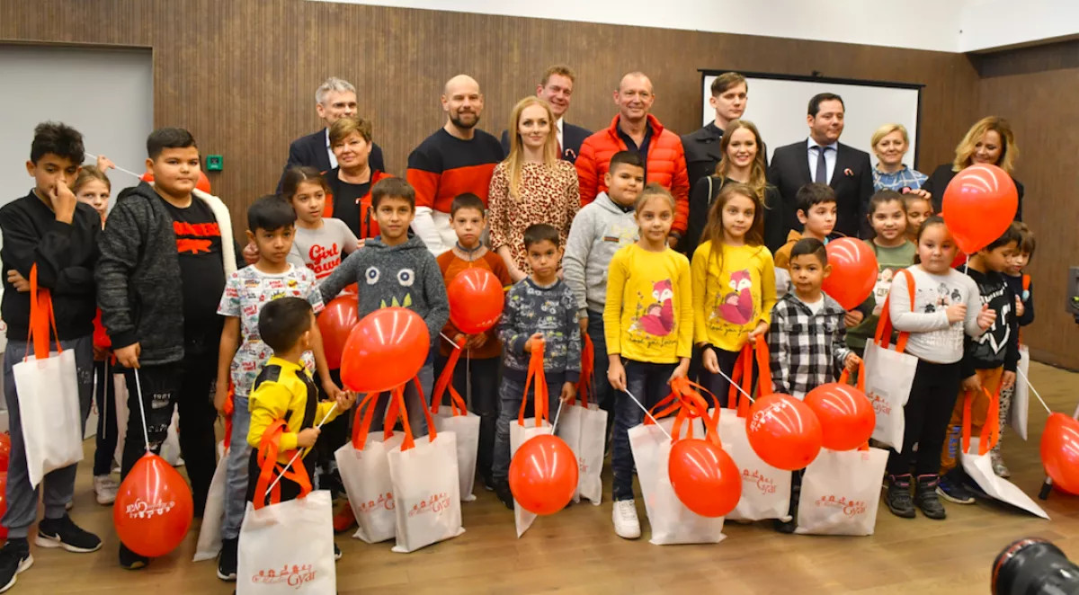 Sztárparádé a jubileumi MikulásGyár-on! - Fotók