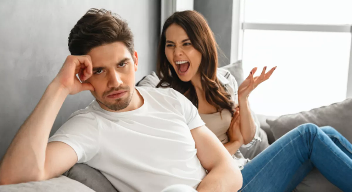 Soha ne költözz össze ezzel az 5 csillagjeggyel!